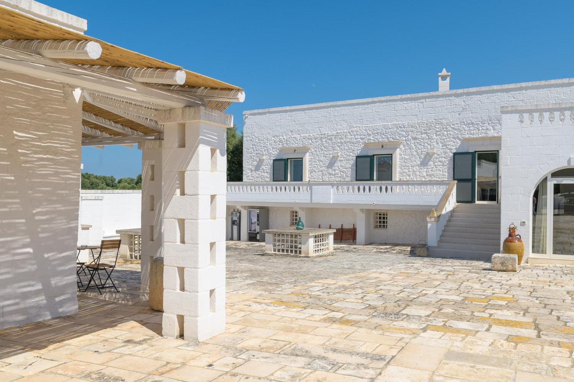 Masseria Abadia Uno Ostuni Eksteriør bilde