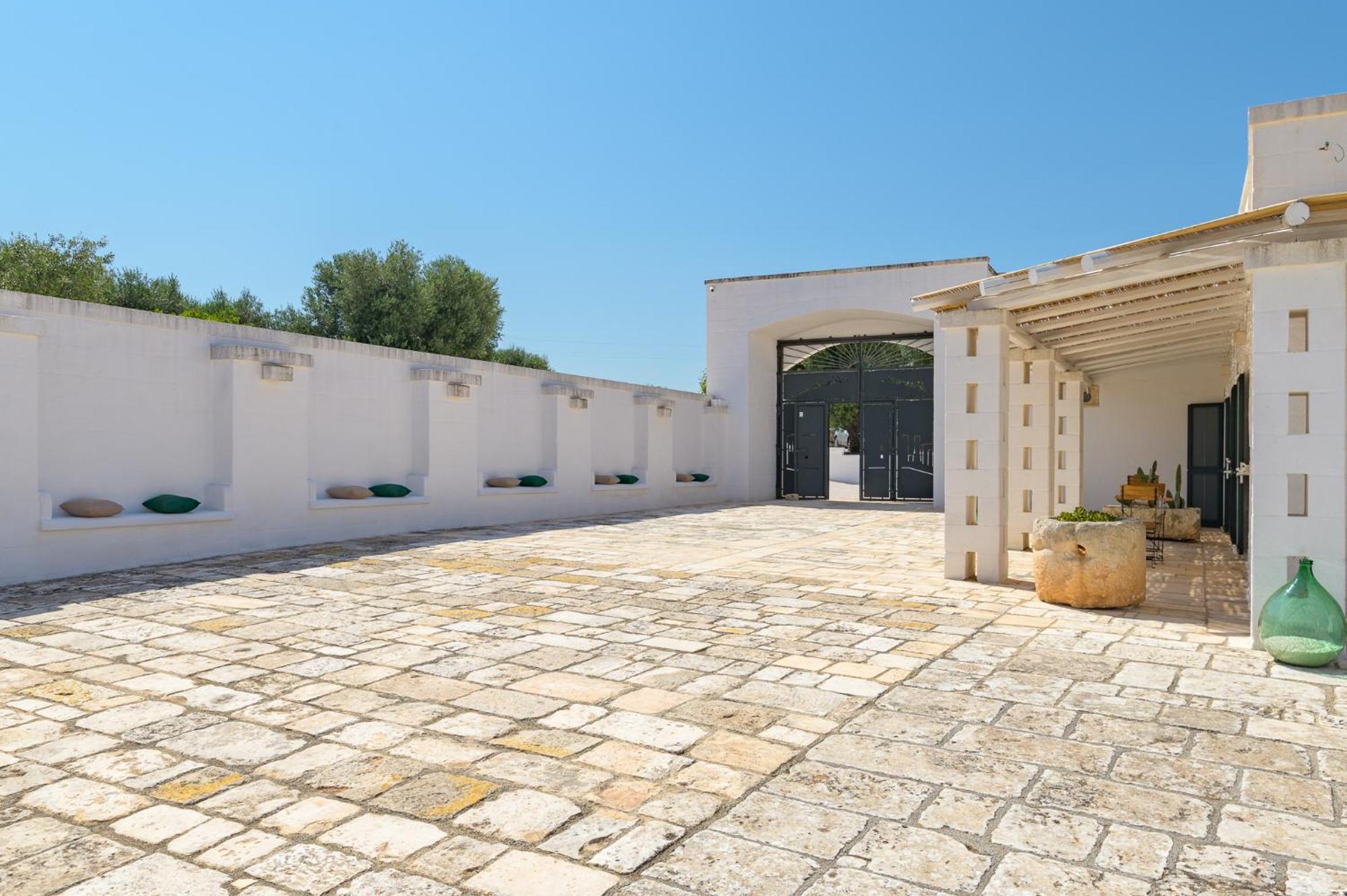 Masseria Abadia Uno Ostuni Eksteriør bilde